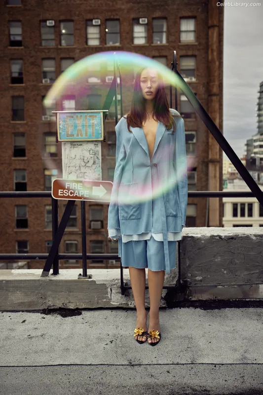 Alycia Debnam Carey photo 24 of 1336