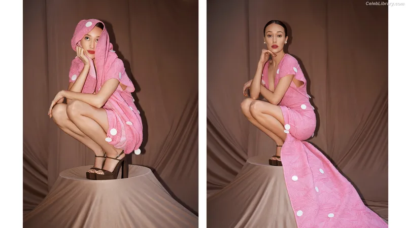 Alycia Debnam Carey photo 1 of 1336