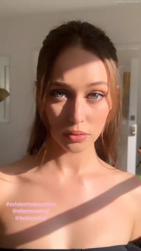 Alycia Debnam Carey photo 4 of 1336