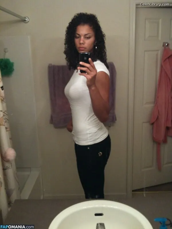 Alysha Clark photo 9 of 58