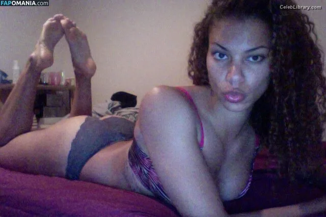 Alysha Clark photo 7 of 59