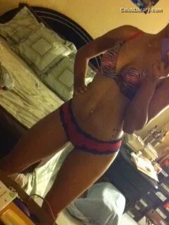 Alysha Clark photo 3 of 59