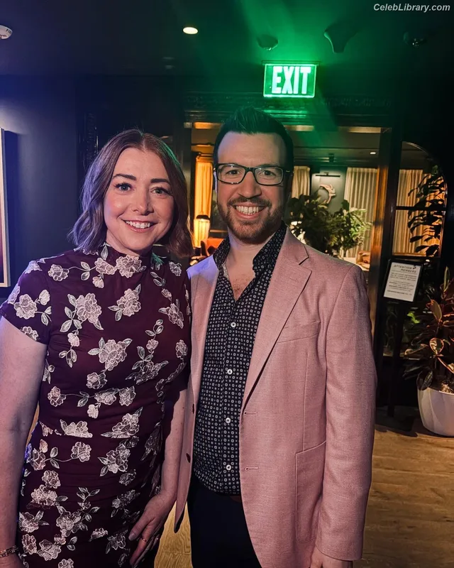 Alyson Hannigan photo 10 of 137