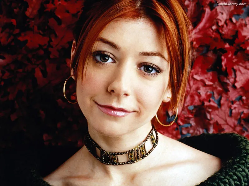 Alyson Hannigan photo 18 of 137