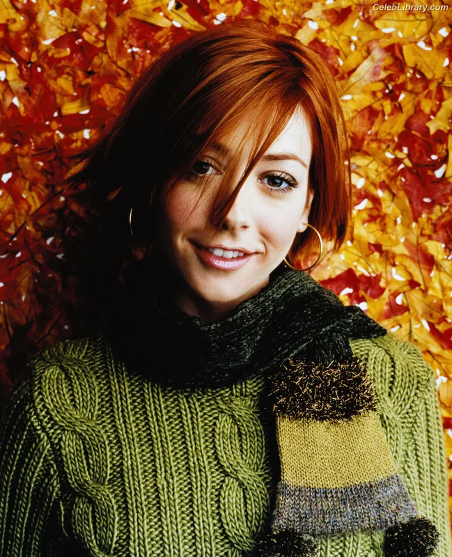 Alyson Hannigan photo 3 of 137