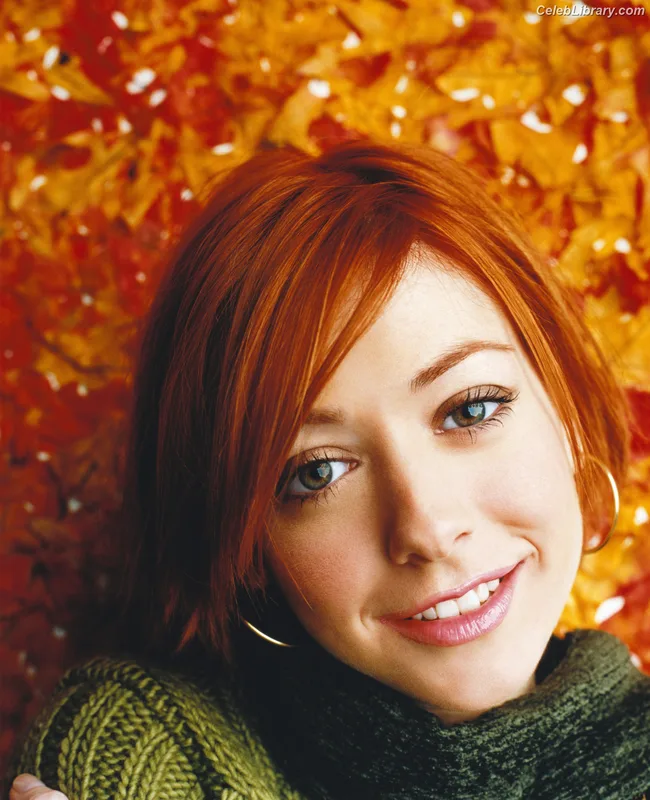 Alyson Hannigan photo 4 of 137