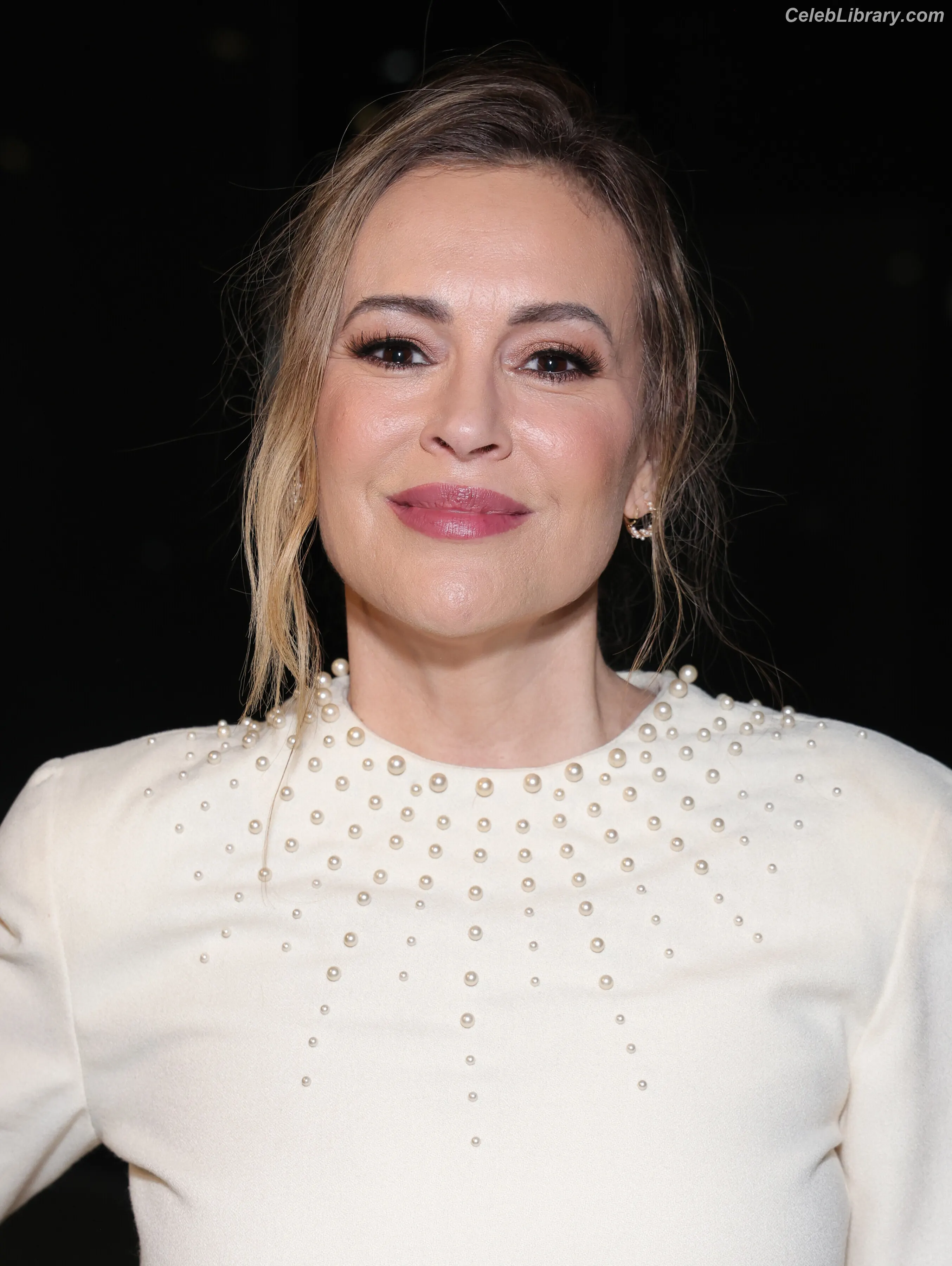 Alyssa Milano photo 18 of 325
