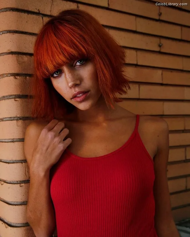 Amanda Campana photo 3 of 82