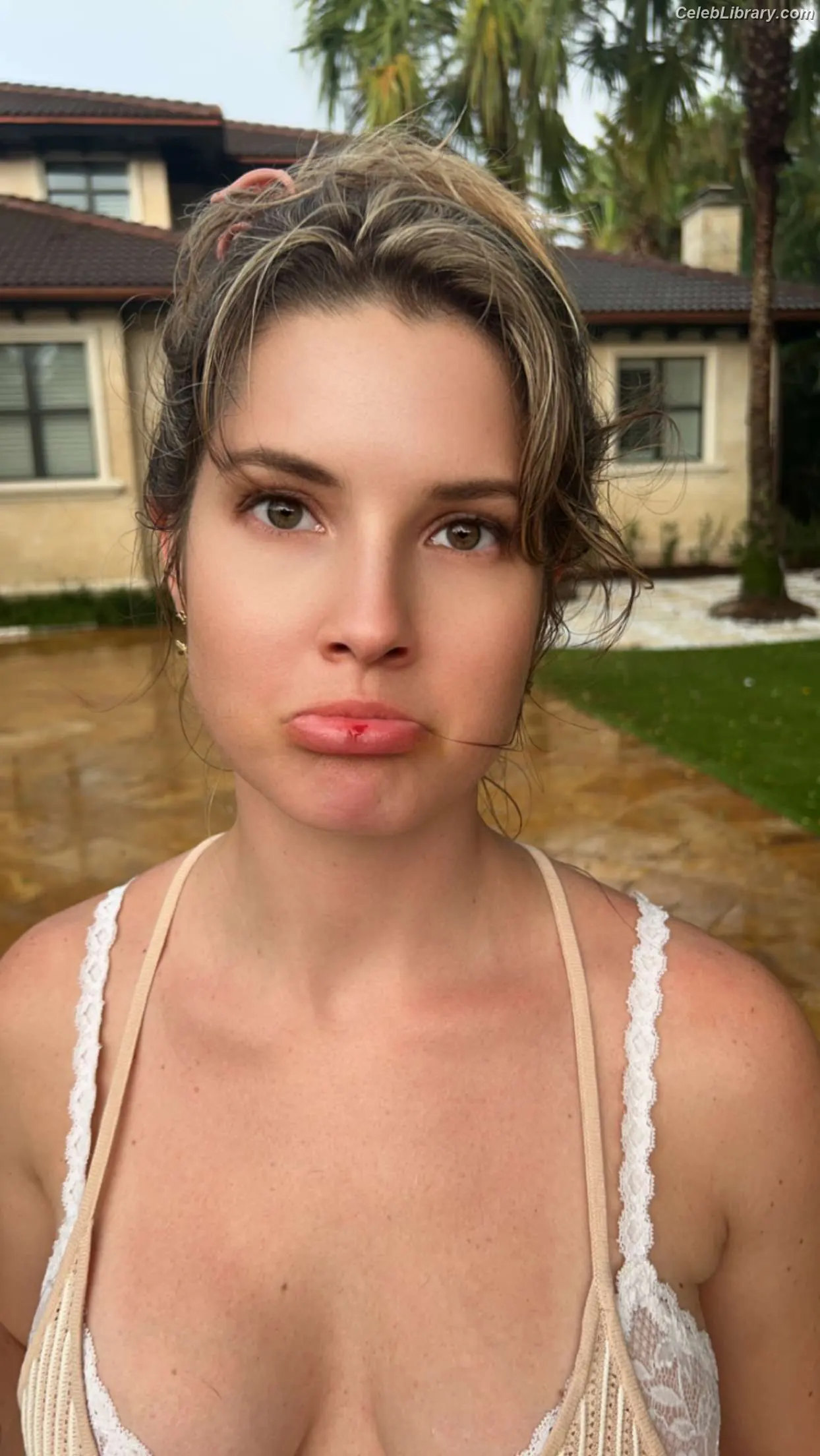 Amanda Cerny photo 24 of 1196