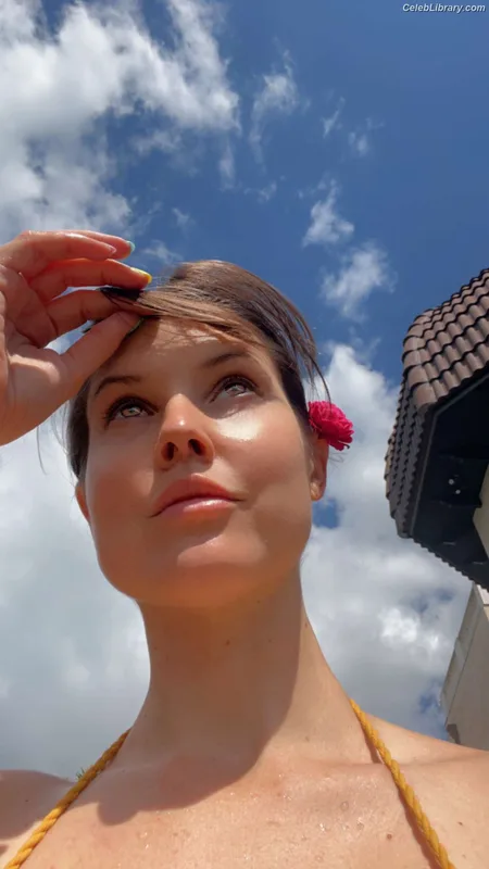 Amanda Cerny photo 18 of 1197