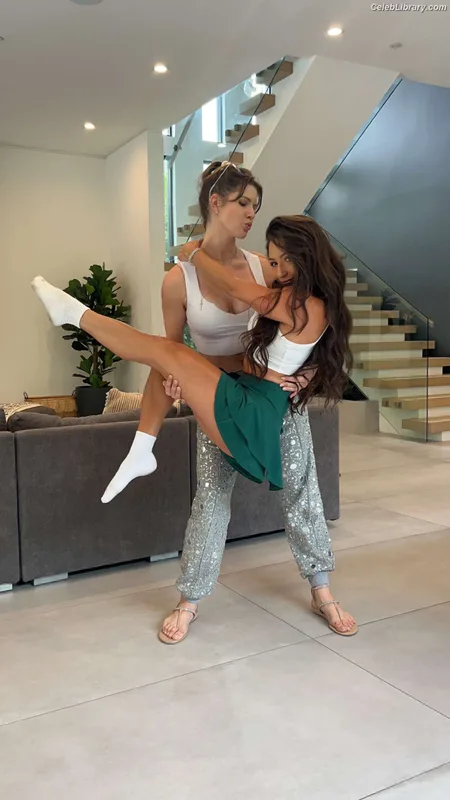 Amanda Cerny photo 14 of 1197