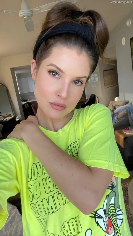 Amanda Cerny photo 24 of 1197