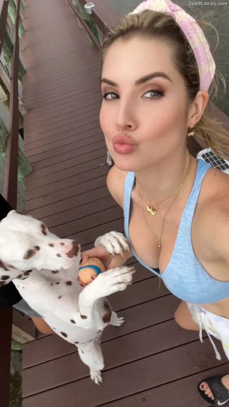 Amanda Cerny photo 6 of 1197
