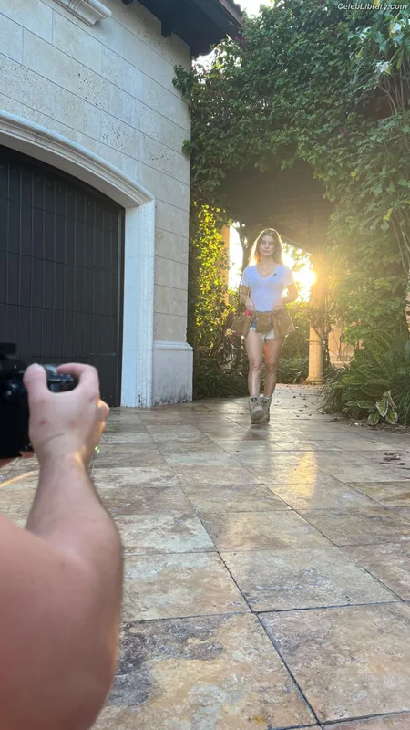 Amanda Cerny photo 17 of 1197