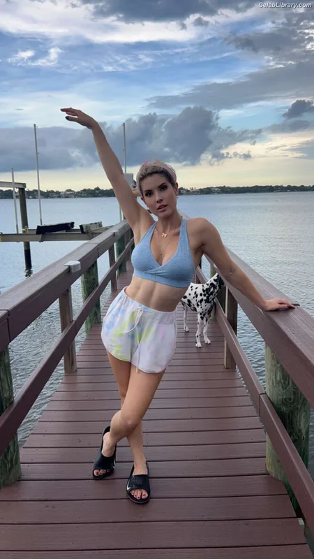 Amanda Cerny photo 24 of 1197
