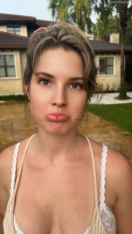 Amanda Cerny photo 24 of 1197