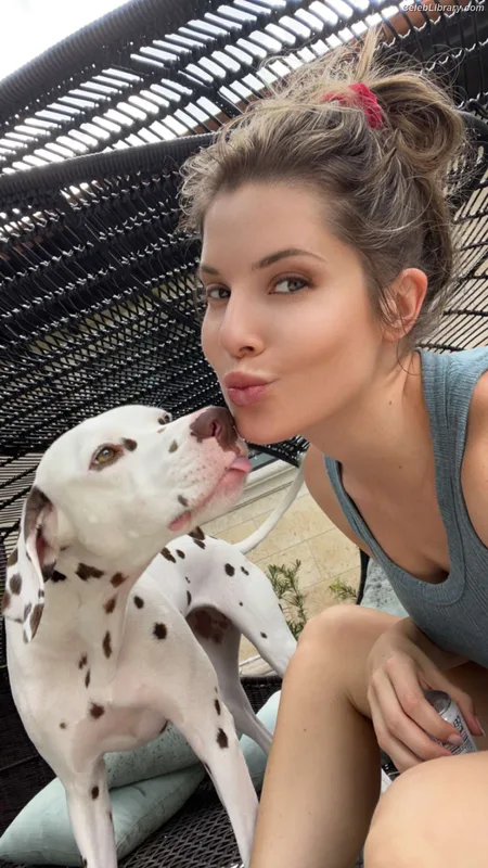 Amanda Cerny photo 10 of 1197