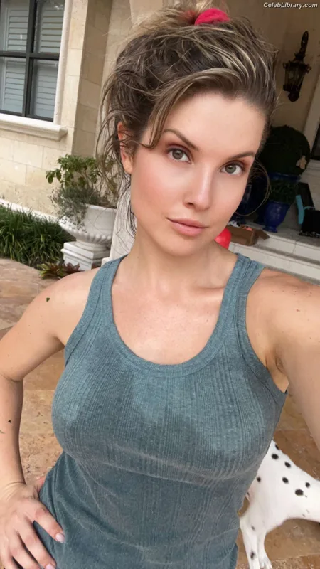 Amanda Cerny photo 12 of 1197