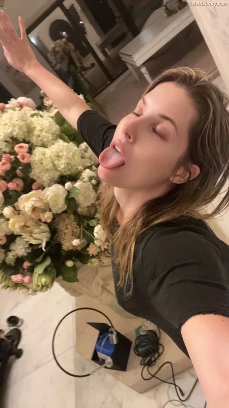 Amanda Cerny photo 4 of 1197