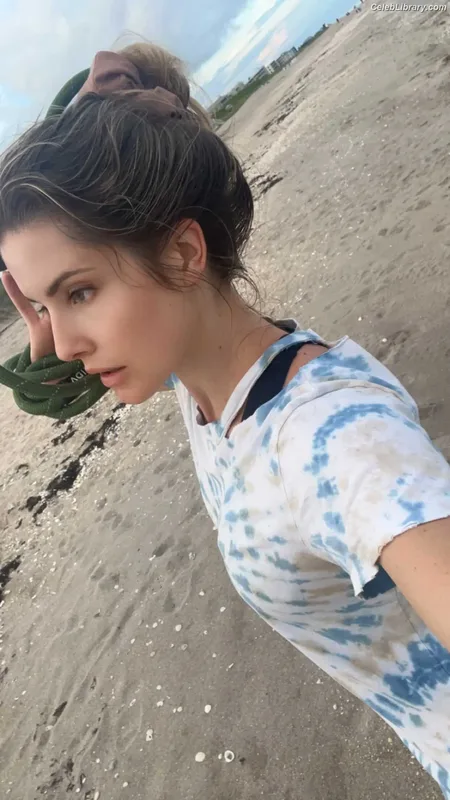 Amanda Cerny photo 10 of 1197