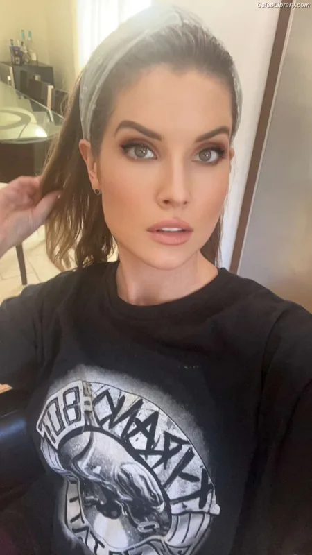 Amanda Cerny photo 18 of 1197