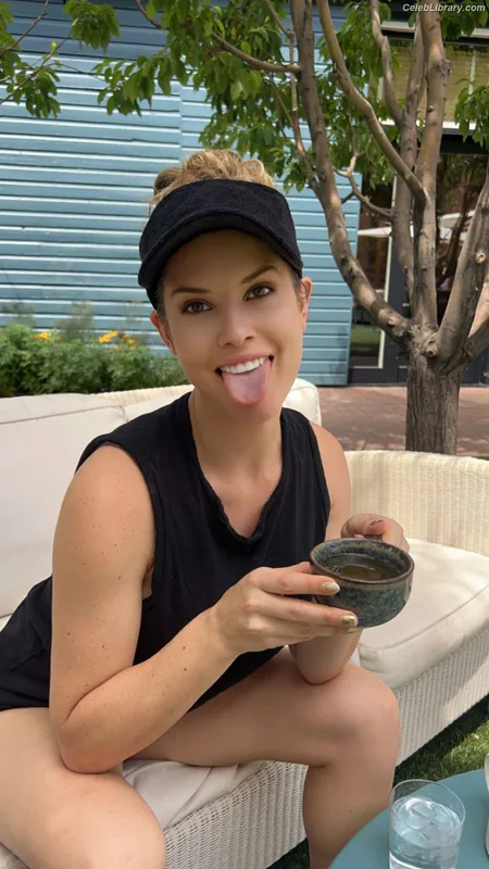 Amanda Cerny photo 12 of 1197