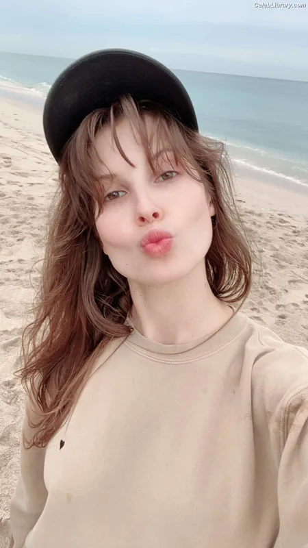 Amanda Cerny photo 7 of 1197