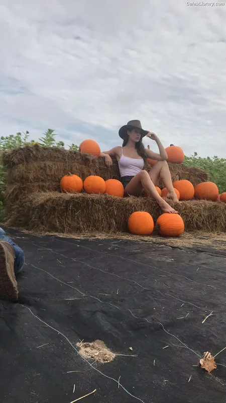 Amanda Cerny photo 12 of 1197
