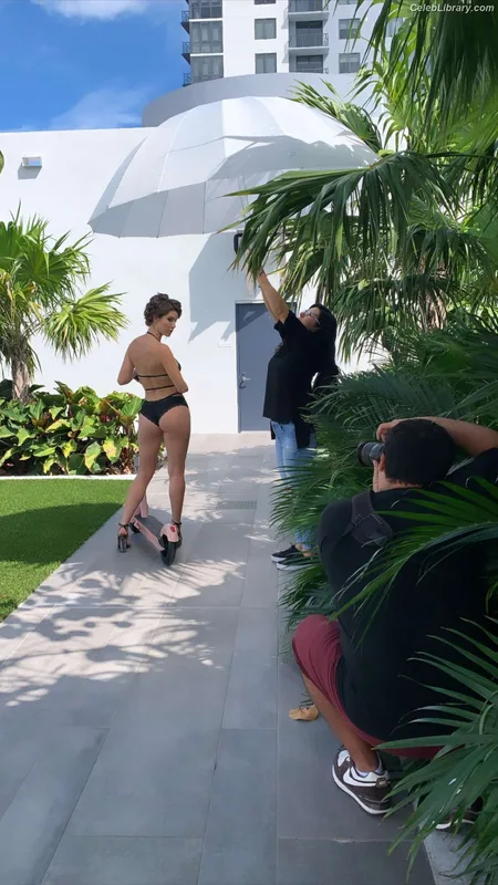 Amanda Cerny photo 15 of 1197