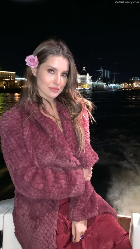 Amanda Cerny photo 20 of 1197