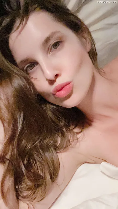 Amanda Cerny photo 7 of 1197