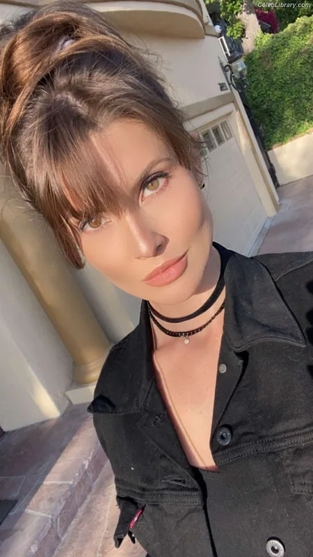 Amanda Cerny photo 8 of 1197