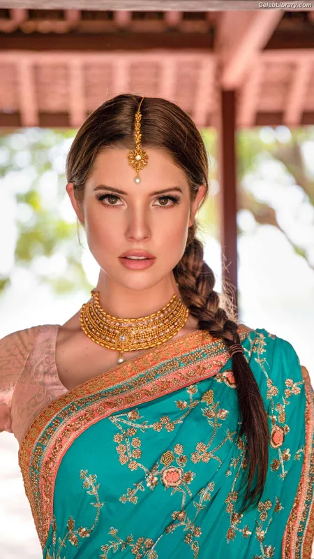 Amanda Cerny photo 10 of 1197
