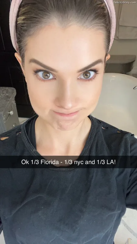 Amanda Cerny photo 2 of 1197