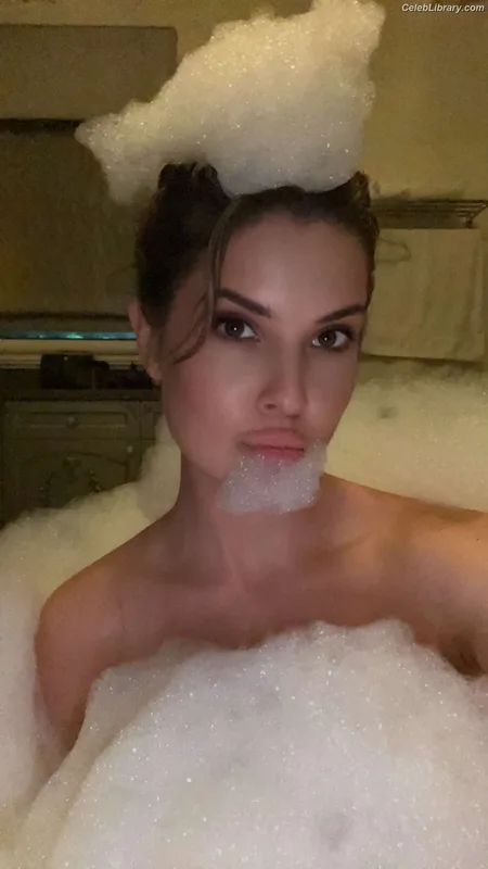 Amanda Cerny photo 7 of 1197