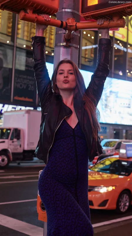 Amanda Cerny photo 11 of 1197