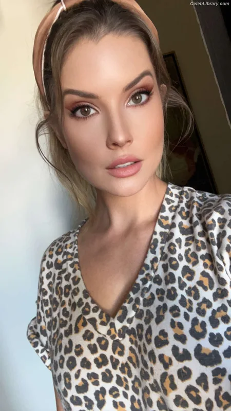 Amanda Cerny photo 24 of 1197