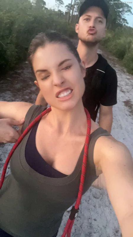 Amanda Cerny photo 7 of 1197