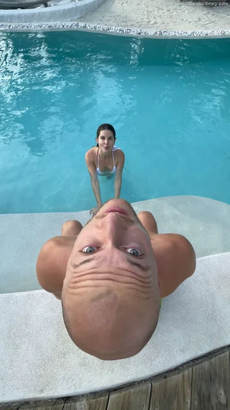 Amanda Cerny photo 18 of 1197