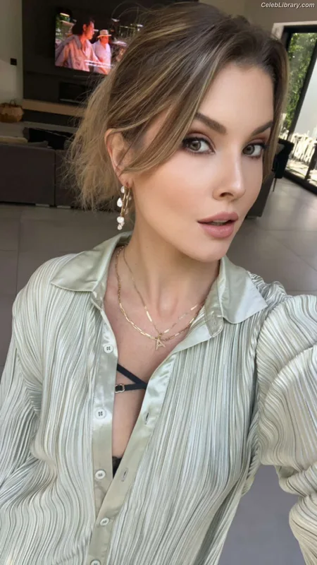 Amanda Cerny photo 24 of 1197