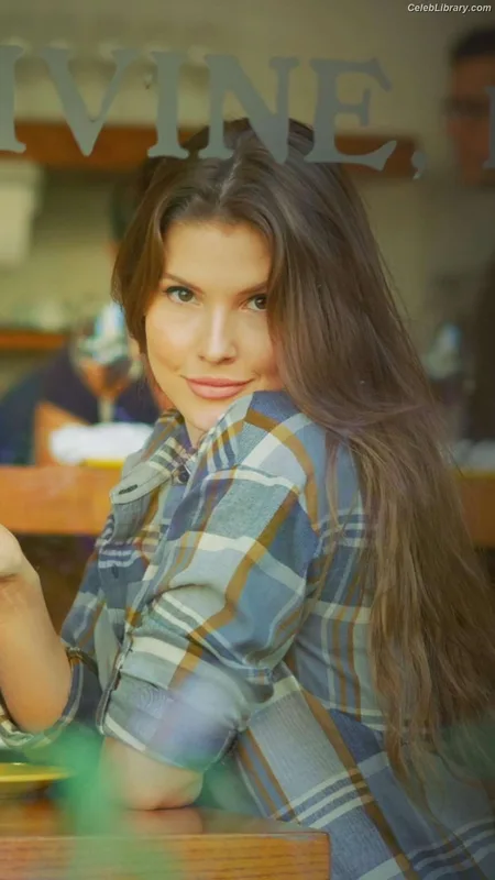Amanda Cerny photo 7 of 1197