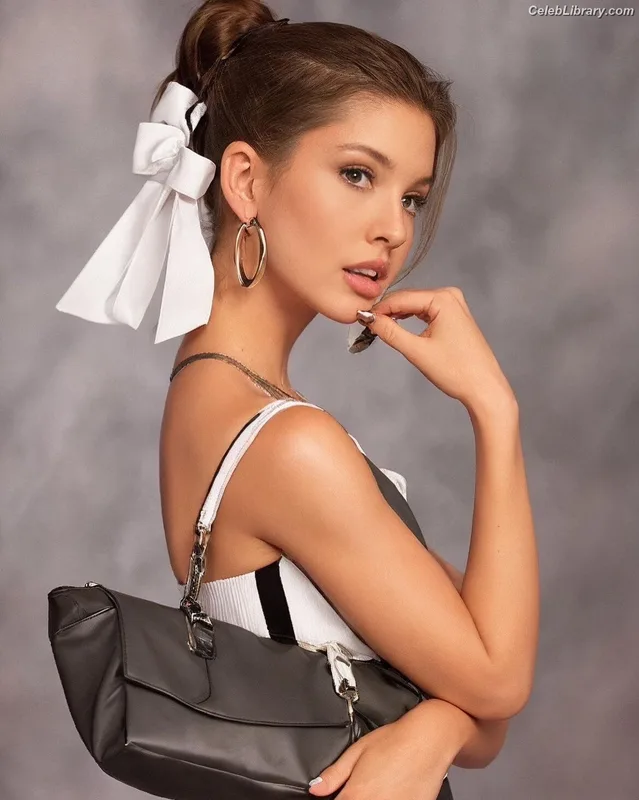 Amanda Cerny photo 19 of 1197