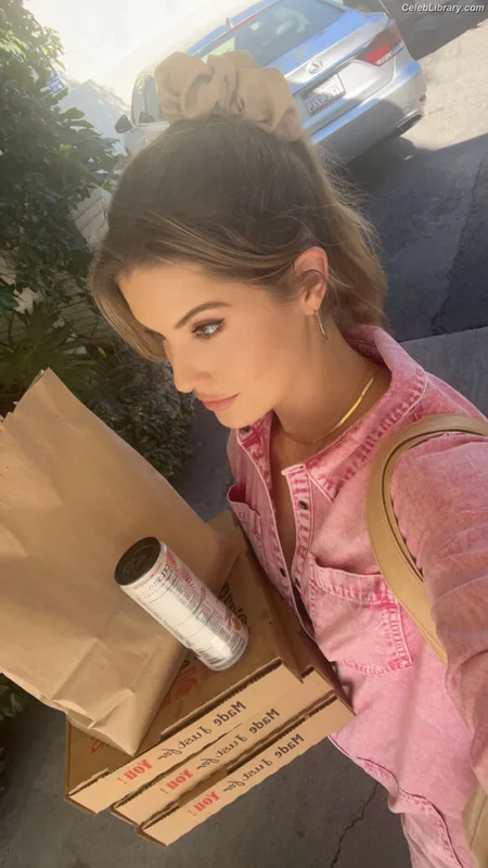 Amanda Cerny photo 21 of 1197