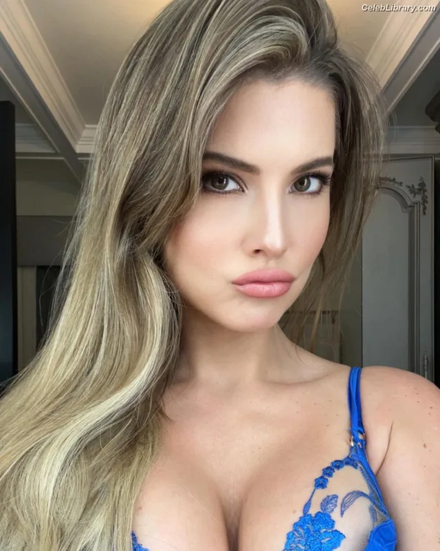 Amanda Cerny photo 19 of 1197