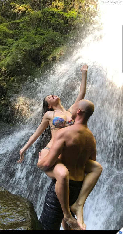 Amanda Cerny photo 9 of 1197
