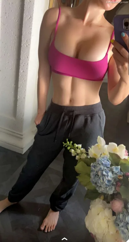 Amanda Cerny photo 17 of 1197