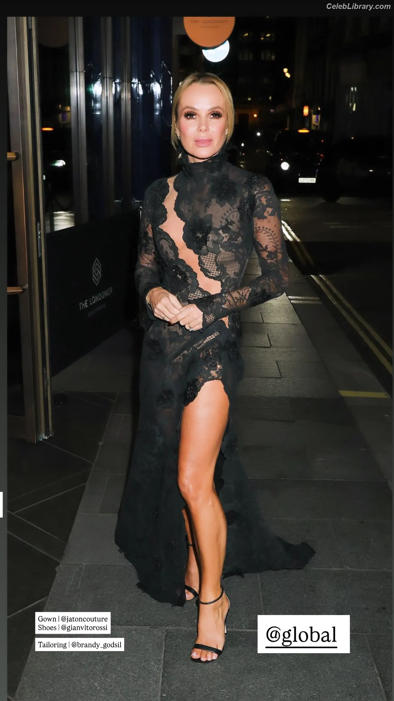 Amanda Holden photo 9 of 822