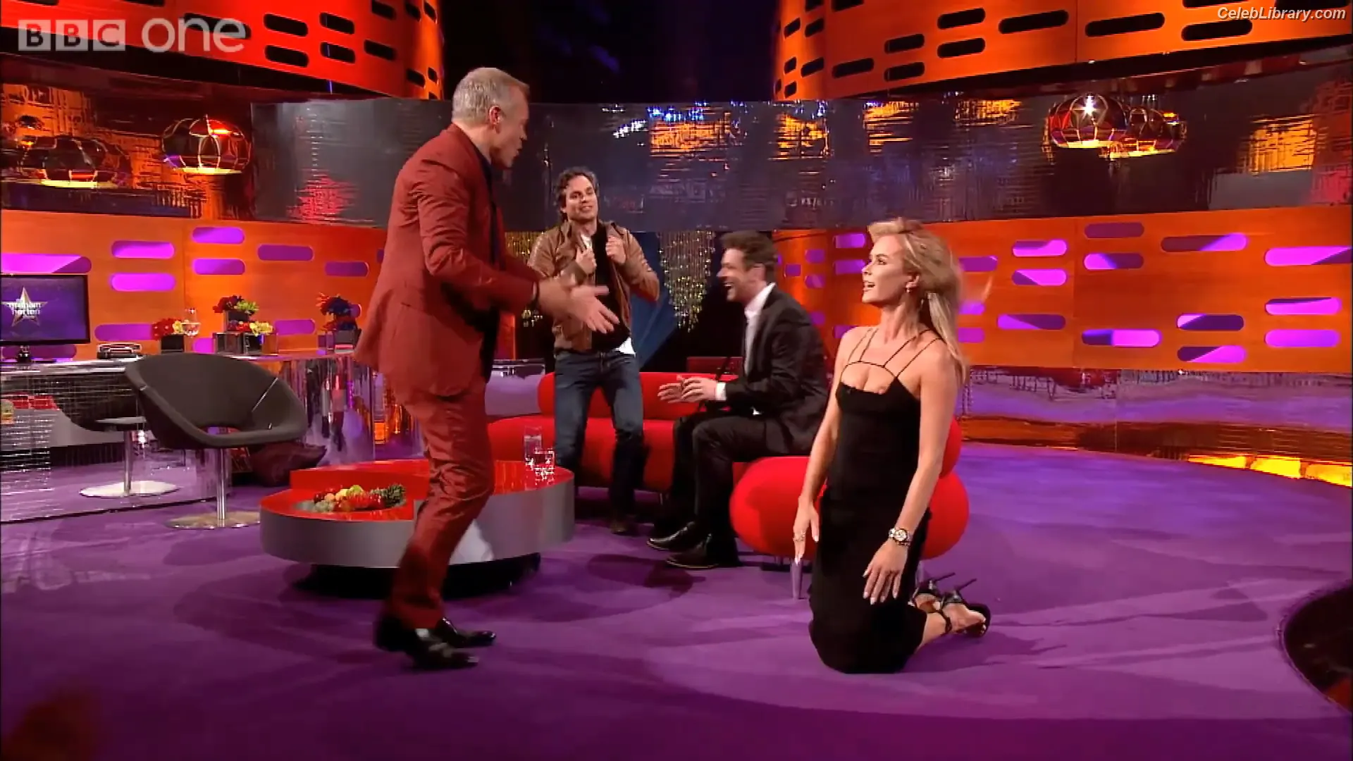 Amanda Holden photo 19 of 822