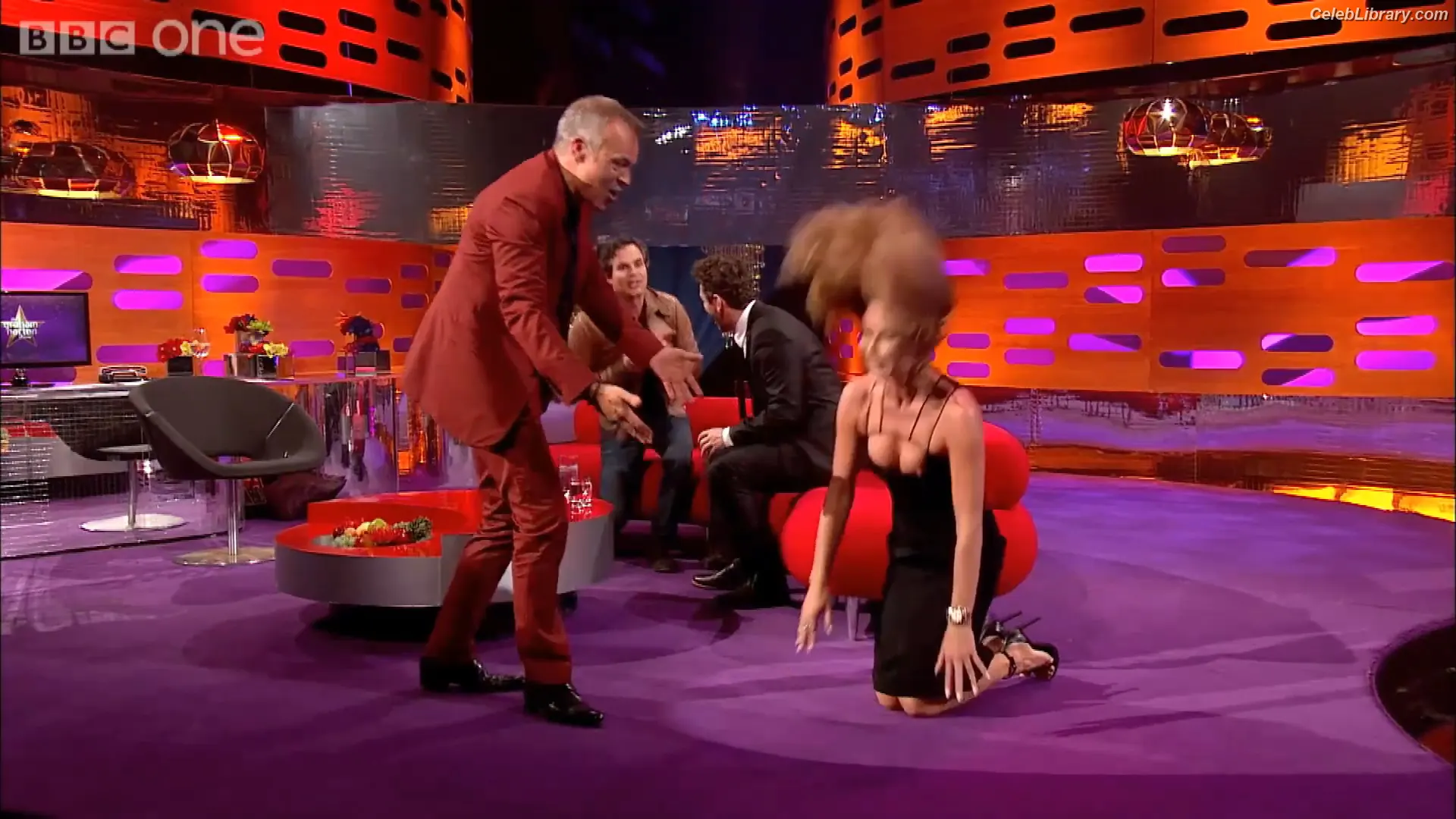 Amanda Holden photo 21 of 822