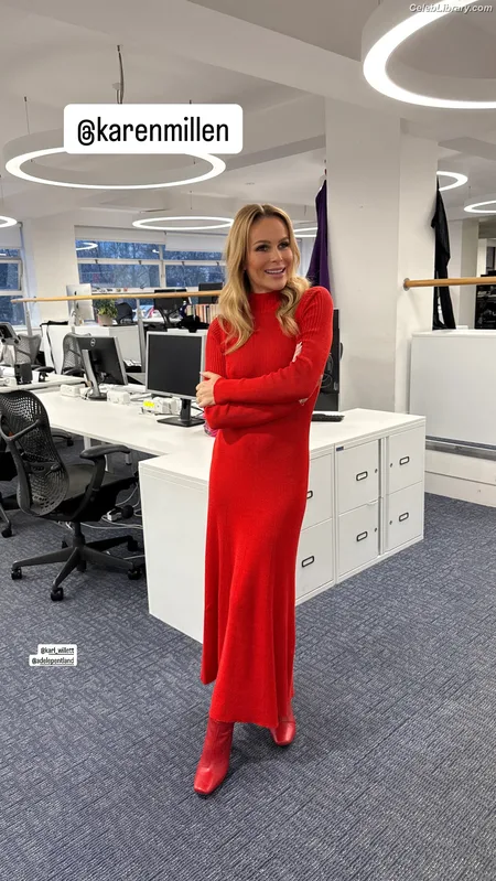 Amanda Holden photo 11 of 825